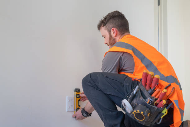 Best Commercial Electrician Services  in Moweaqua, IL