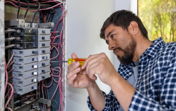 Electrical Outlet Repair in Moweaqua, IL